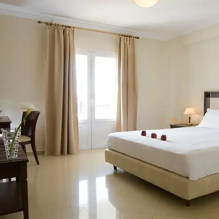 Royal & ホテル ニドリ