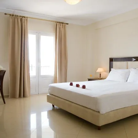 Royal & 3* Nydri (Lefkada)