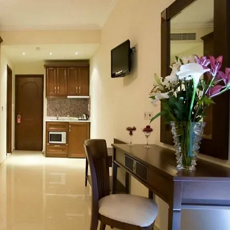 Royal & Hotel 3*